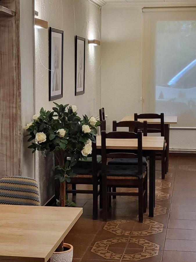 Hostal Torras Sant Hilari Sacalm Eksteriør bilde