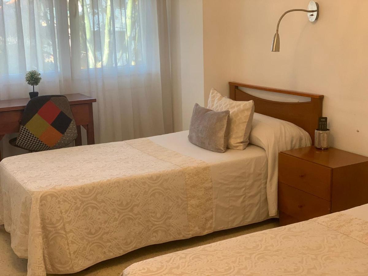 Hostal Torras Sant Hilari Sacalm Eksteriør bilde