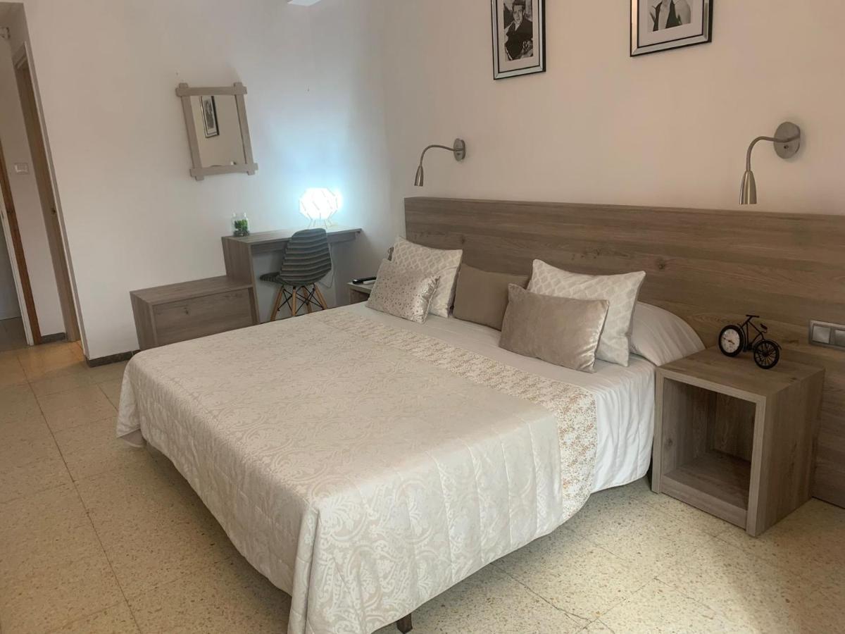 Hostal Torras Sant Hilari Sacalm Eksteriør bilde